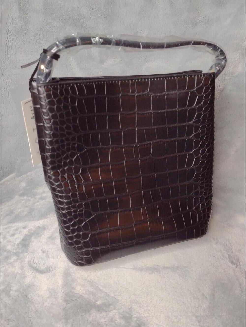 NWT AOTA Women's Black/Vegan Leather Purse - Picture 4 of 7